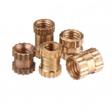 Втулка резьбовая закладная с отверстием М4, L=12мм